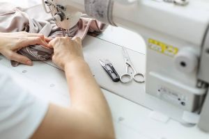 5 Best Sewing Machines Under $200