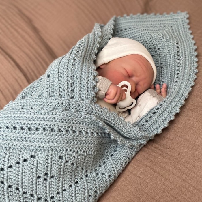 baby blanket free DIY crochet pattern